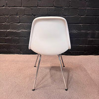 Vitra Eames Plastic Side Chair DSX Vollpolster Besucherstuhl