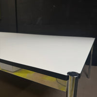 USM Haller Konferenztisch / Besprechungstisch – Weiß – 250 × 150 cm – Chrom