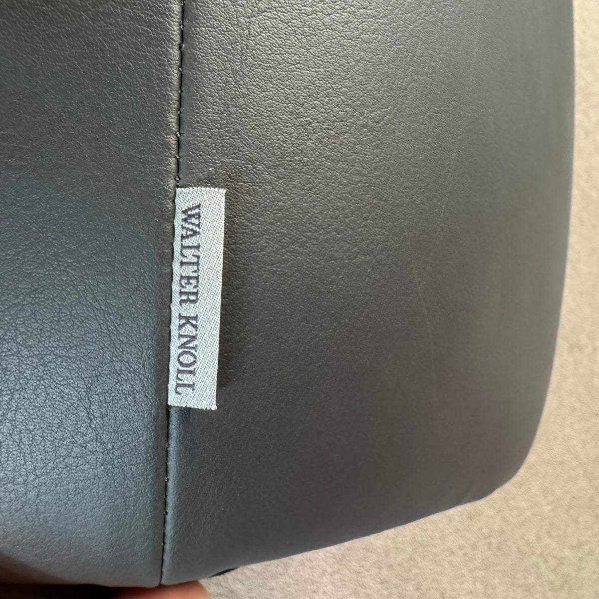 Walter Knoll 369-10 Design Sessel mit Seating Stones Hocker – Pink / Magenta