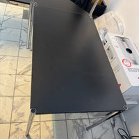 CEO Arbeitsplatz-Paket – USM Haller Eckschreibtisch + Vitra ID Trim L Executive-Stuhl