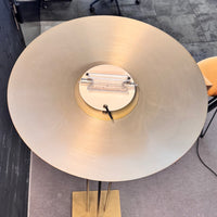 Postmoderner Messing-Deckenfluter (Messing / Schwarz)