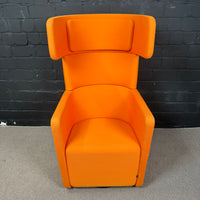 Bene Parcs Wing Chair – Akustik-Ohrensessel in Orange