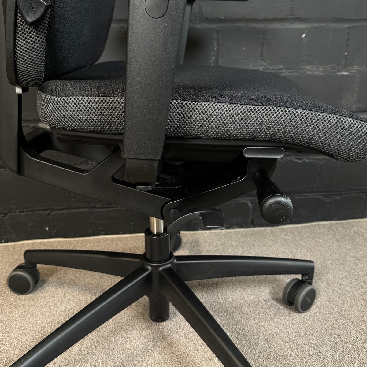 Nowy Styl GLOBEline Swivel Chair HB UPH/P