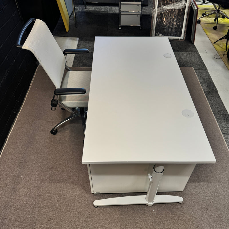 Smart Office Set: Assmann Tisch & Rollcontainer + König + Neurath Stuhl (Lichtgrau)