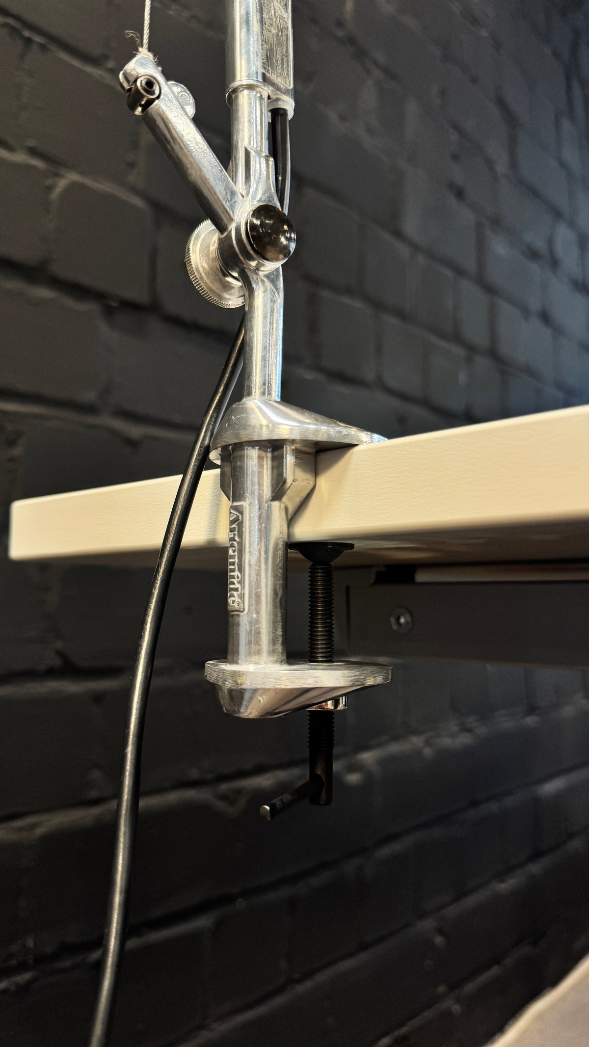 Artemide Tolomeo Tavolo LED- Schreibtischleuchte mit Tischklemme