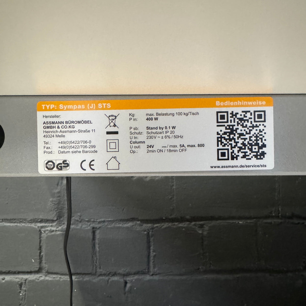 ASSMANN Sympas STS Schreibtisch – Elektrisch höhenverstellbar – 160 × 80 cm – Weiß/Schwarz