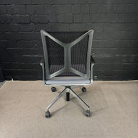 Girsberger Yanos Bürodrehstuhl (Grau / Schwarz / Aluminium)
