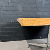 Vitra Eames Contract Table – Quadratischer Design-Tisch mit heller Holzplatte