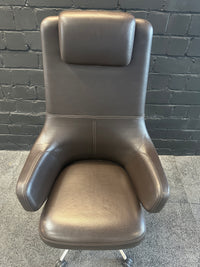 Vitra Grand Executive Highback Bürostuhl braunes Leder gebraucht - Ansicht 2