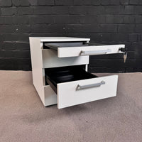 Steelcase Rollcontainer – Abschließbarer Büro-Container in Weiß