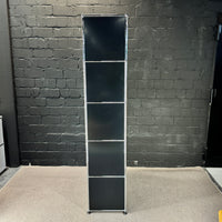 USM Haller Regal Graphitschwarz, 5 Raster + 2 Klappen, 75 × 179 cm