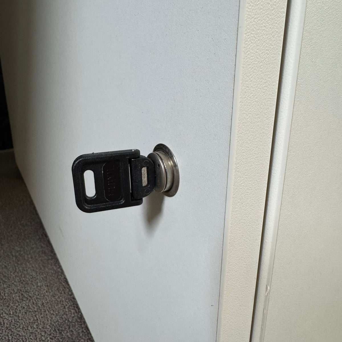 Elektrisch höhenverstellbarer Schreibtisch 180 × 80 cm – Weiß/Silber – 70–118 cm