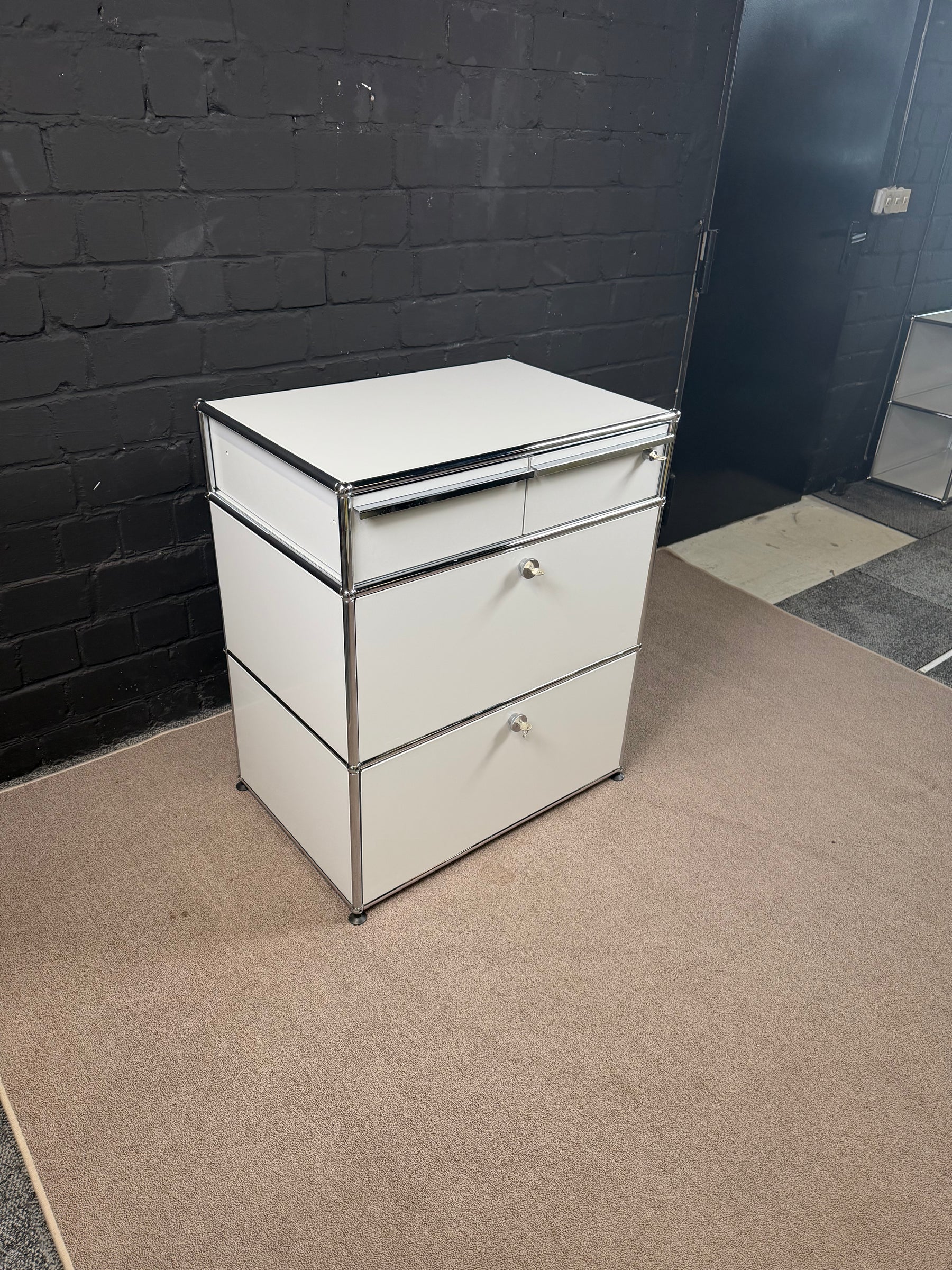 USM Haller Sideboard in Lichtgrau – Zeitloser Designklassiker