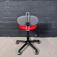 Leitner Ergomöbel Twist Ergonomischer Arbeitshocker rot/grau/scahwarz