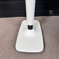 Dauphin Trendoffice Stehhilfe – Ergonomischer Stehsitz / Pendelhocker grau/weiß