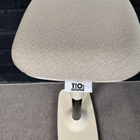 Dauphin Trendoffice Stehhilfe – Ergonomischer Stehsitz / Pendelhocker beige/schwarz