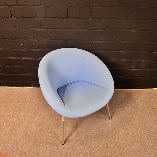 Arper Duna 02 Loungestuhl blau