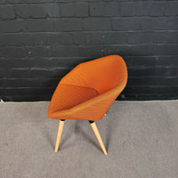 Torasen (The Senator Group) CLR60 Schalenstuhl – Eleganter Polsterstuhl mit Holzgestell