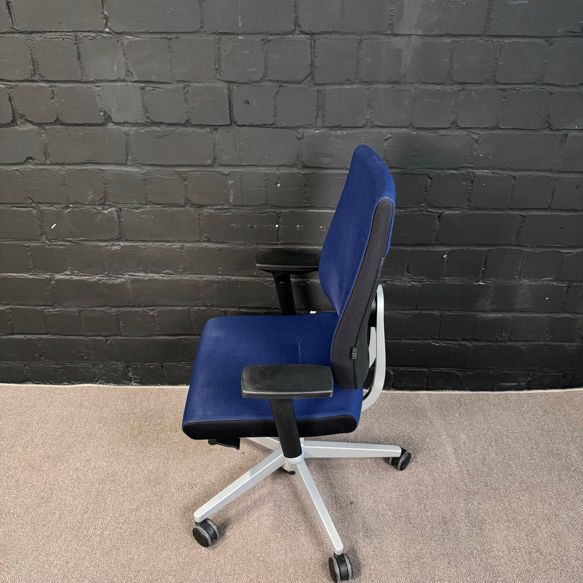 Sedus Black Dot Bürodrehstuhl – Ergonomischer Schreibtischstuhl mit Dorsokinetik