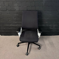 Klöber Connex (CNX98) – Ergonomischer Bürodrehstuhl mit weißem Gestell