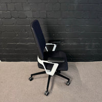 Klöber Connex (CNX98) – Ergonomischer Bürodrehstuhl mit weißem Gestell