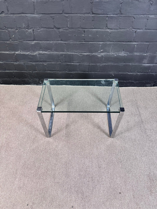 Design Beistelltisch Glastisch – Chromgestell – 70 × 40 cm