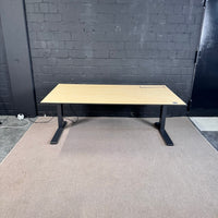 Ahrend elektrischer Schreibtisch 160x90 cm | höhenverstellbar