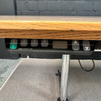 USM Kitos Schreibtisch elektrisch höhenverstellbar 225 × 100 cm