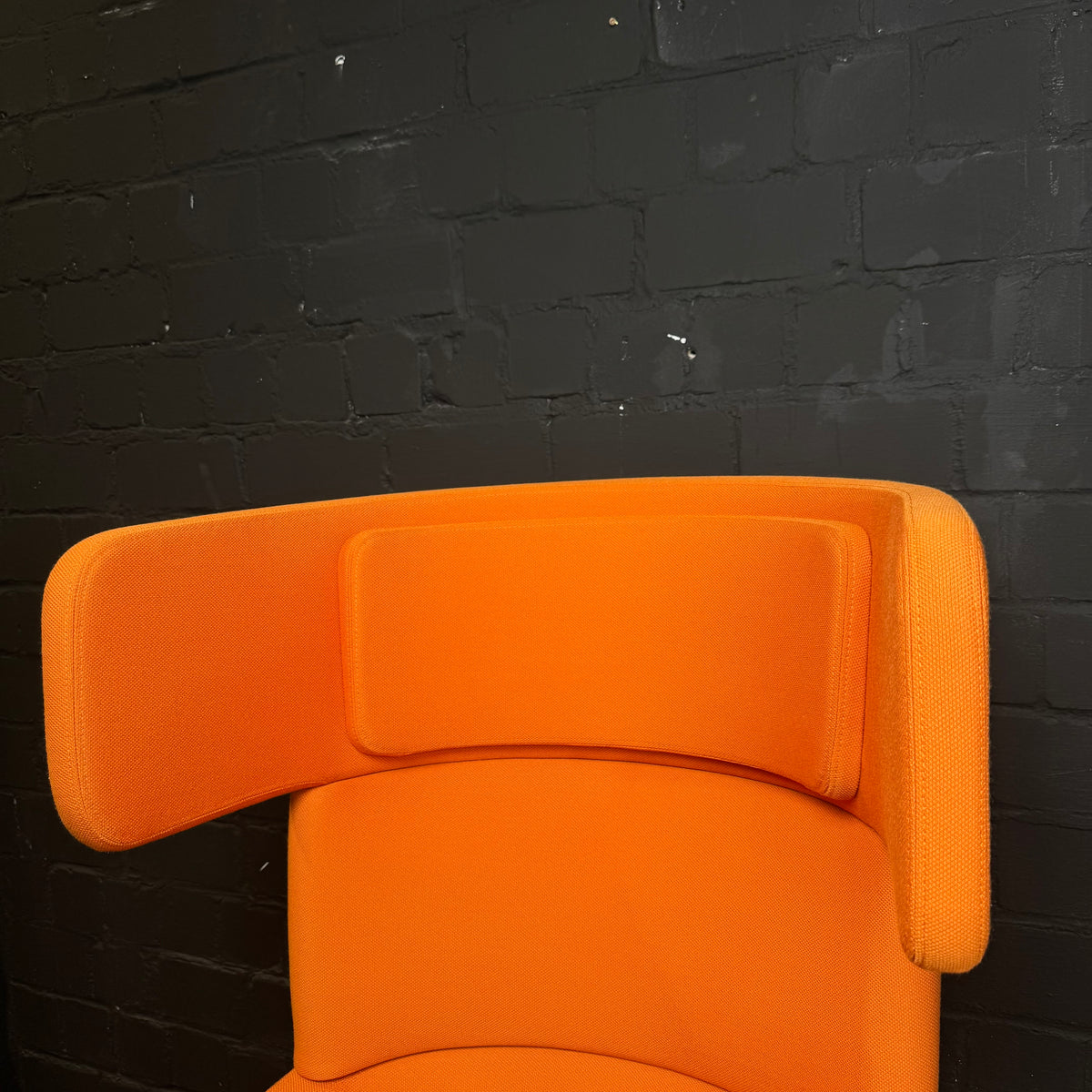 Bene Parcs Wing Chair – Akustik-Ohrensessel in Orange