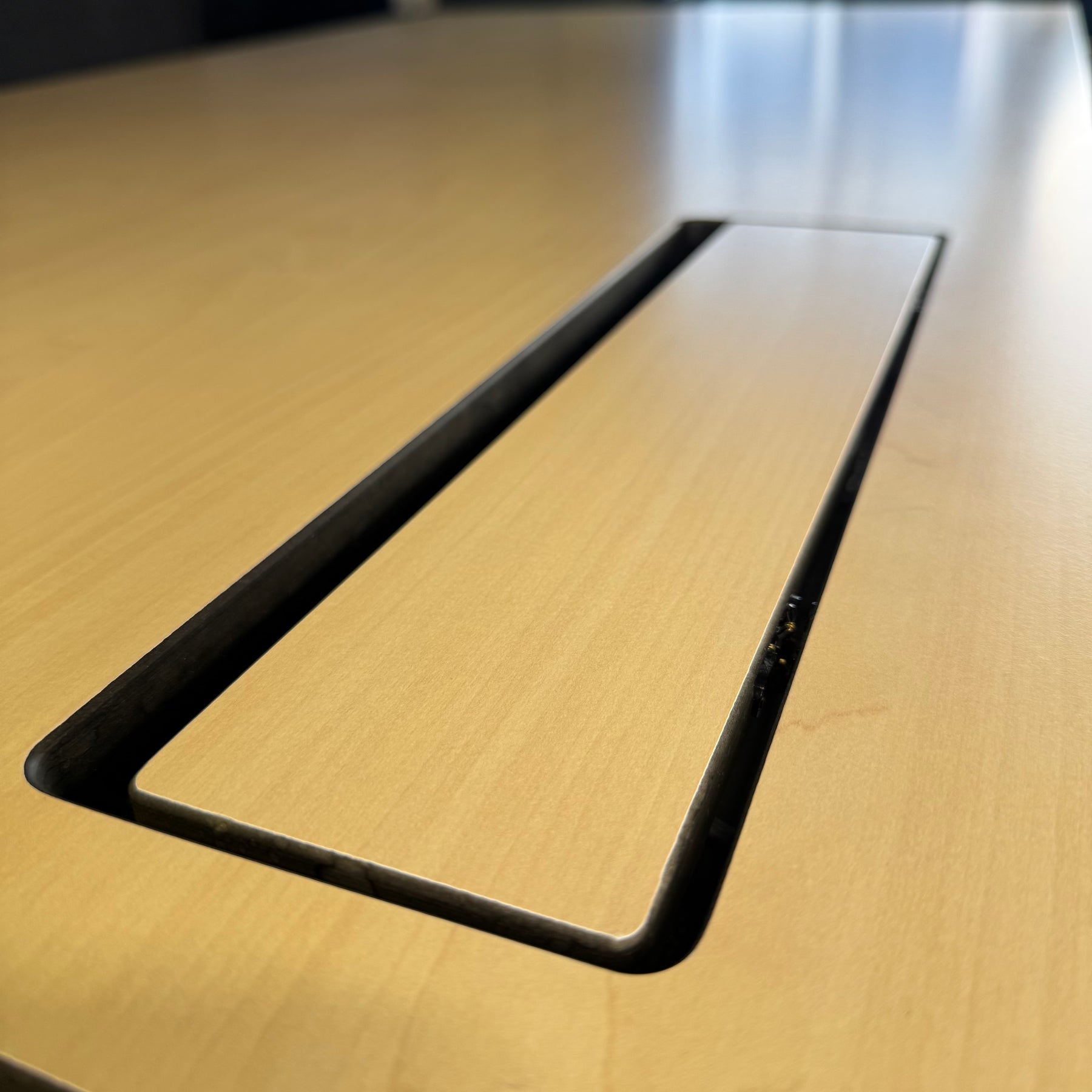 Ahrend Office Set – Elektrischer Steh-Sitz-Schreibtisch und Bürodrehstuhl