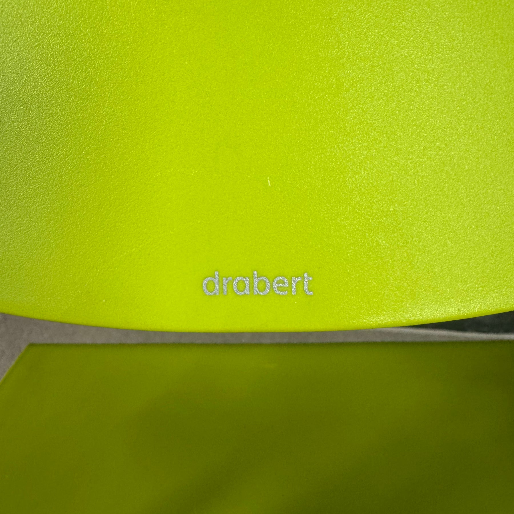 Drabert Besucherstuhl – Ergonomischer Vierfußstuhl in Limettengrün