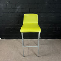 Steelcase Barhocker – Gepolsterter Objekt-Hocker in Limettengrün