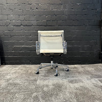 Vitra Eames Aluminium Chair EA 117 gebraucht - Ansicht 6