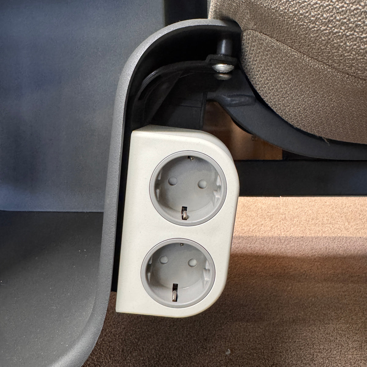 Steelcase Brody WorkLounge – Ergonomischer Akustik-Arbeitsplatz