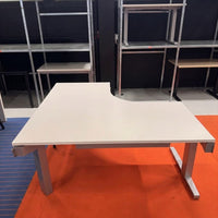 Steelcase Activa Lift 2 – elektrisch Höhenverstellbarer Eckschreibtisch