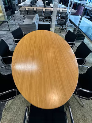 Knoll Tulip Konferenztisch gebraucht - Ansicht 2