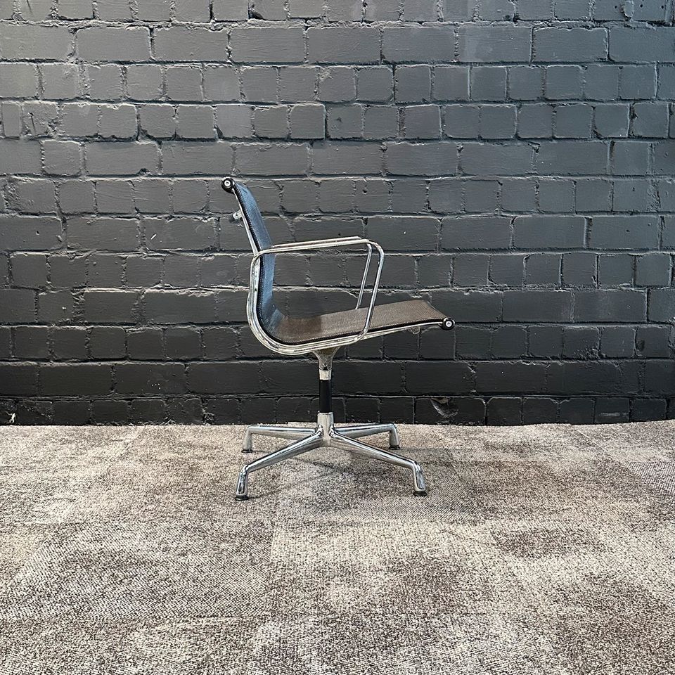 Alu Chair EA 108 Netz drehbar