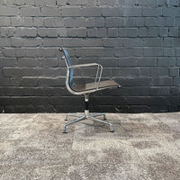 Alu Chair EA 108 Netz drehbar