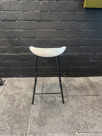 About A Stool AAS 38 Weiß
