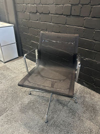 Alu Chair EA 108 Netz Schwarz
