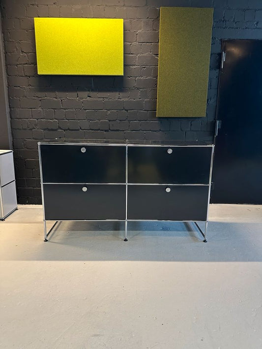 Sideboard Schwarz, 4 Klapptüren, 152×92 cm