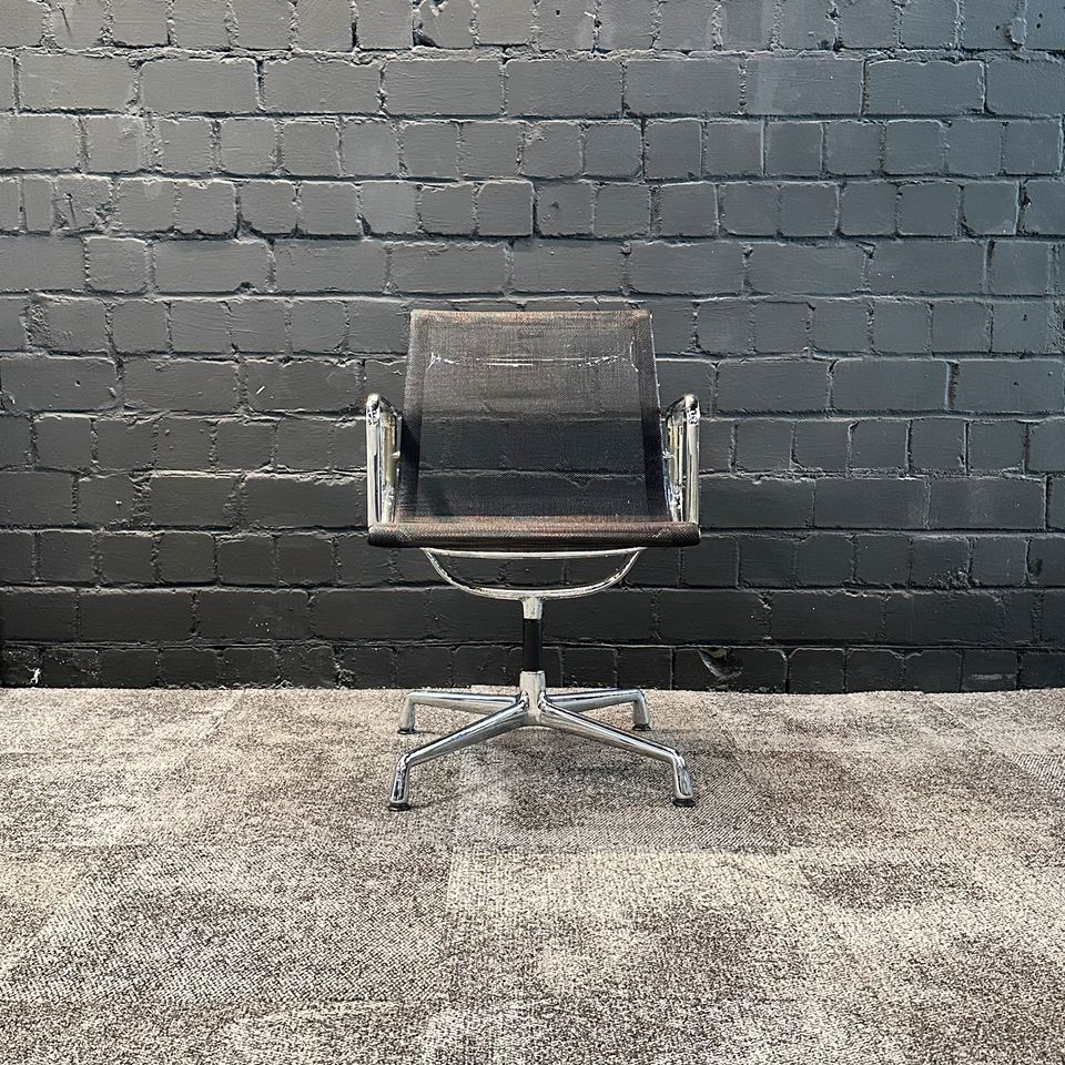 Alu Chair EA 108 Netz drehbar