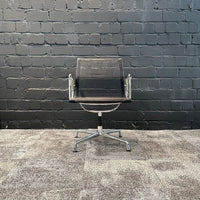 Alu Chair EA 108 Netz drehbar