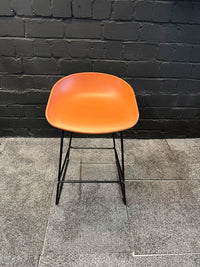 About A Stool AAS 38 Mandarine