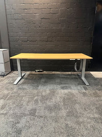 E-Schreibtisch, 180×80 cm