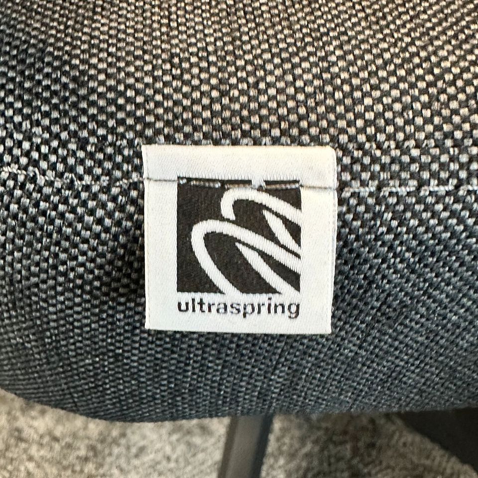 Drumback Bürostuhl Dunkelgrau