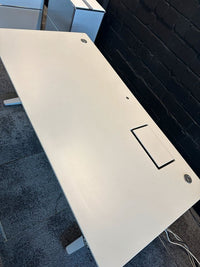 Tyde E-Tisch, 160×80 cm, mit Tolomeo LED-Leuchte