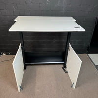 HomeFit Schreibtisch im Schrank, elektrisch höhenverstellbar, Weiß
