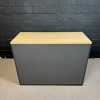 Sideboard abschließbar, Anthrazit mit Eiche-Dekor Deckplatte