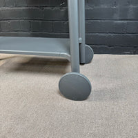 Steelcase Tisch auf Rollen, 120×60 cm, Kiefer-Dekor